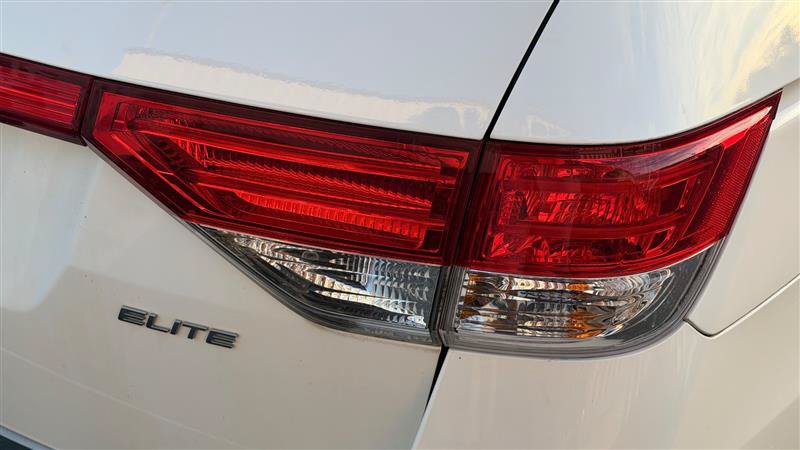 Used 2016 Honda Odyssey Touring image 14