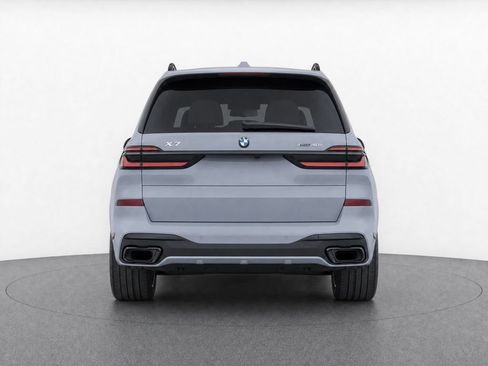 Used 2026 BMW X7 xDrive40i AWD/4WD image 5