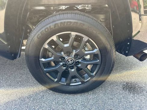 Certified 2025 Toyota Tundra Platinum AWD/4WD image 15