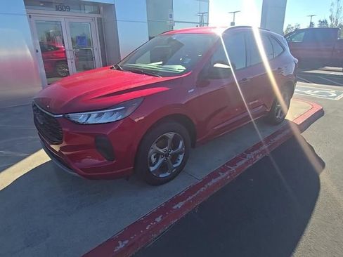 Used 2024 Ford Escape ST-Line image 8