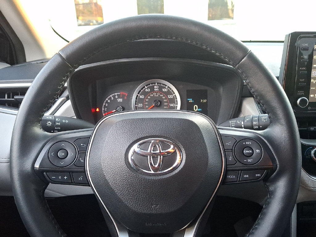 Used 2022 Toyota Corolla Cross LE FWD image 21
