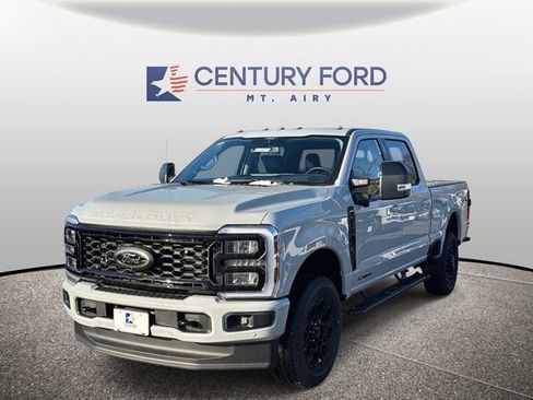 New 2026 Ford F250 Lariat w/ Black Appearance Package image 5