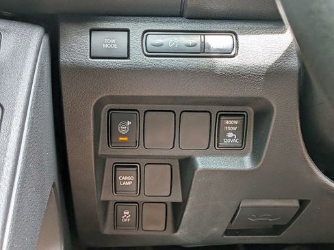 Used 2024 Nissan Frontier SV w/ SV Convenience Package RWD image 28