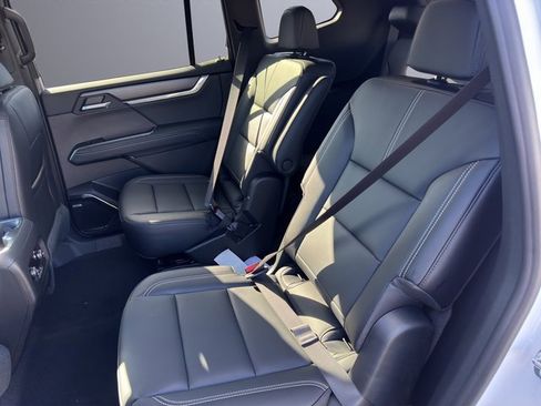 New 2026 GMC Acadia Elevation image 21