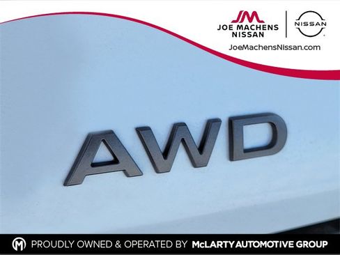 New 2025 Nissan Murano SL image 13