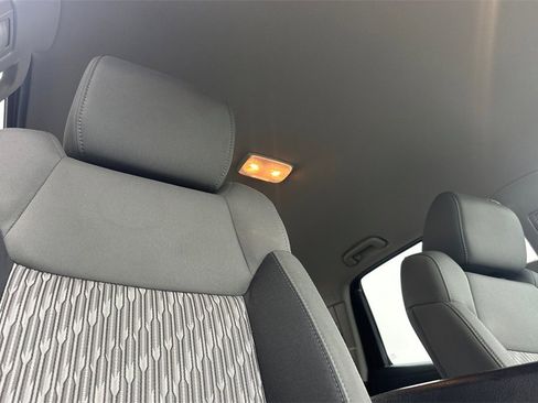 Used 2018 Toyota Tundra SR5 image 17