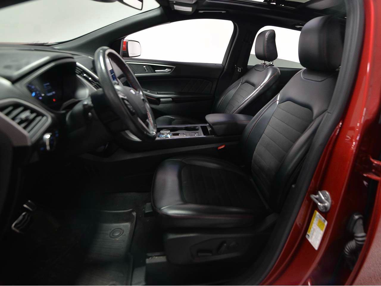 Used 2022 Ford Edge ST-Line AWD/4WD image 8