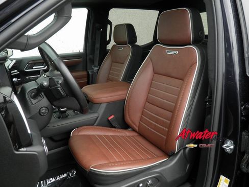 Used 2023 GMC Sierra 1500 Denali Ultimate image 16