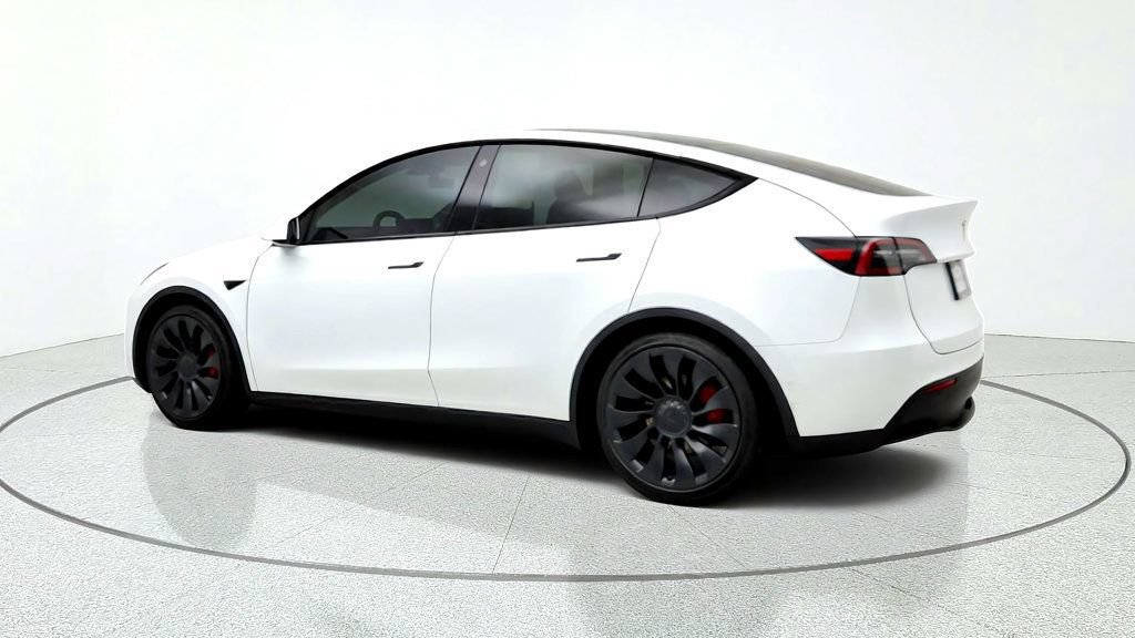 Used 2022 Tesla Model Y Performance AWD/4WD image 7