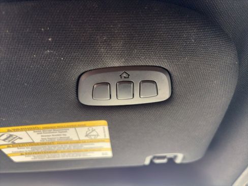 Used 2019 Ford F150 Lariat image 18