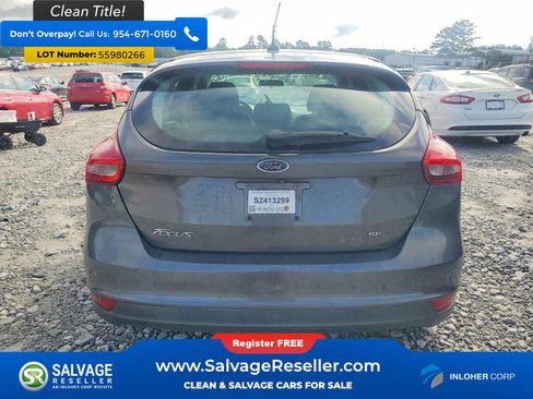 Used 2015 Ford Focus SE FWD image 8