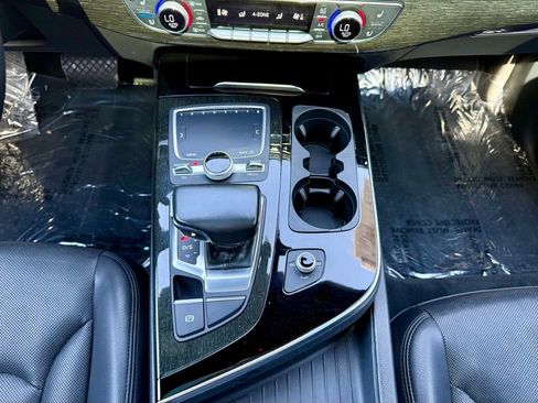 Used 2017 Audi Q7 3.0T Premium Plus image 24