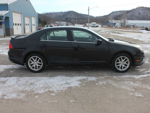 Used 2011 Ford Fusion SEL w/ 302A Rapid Spec Order Code image 5