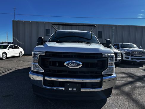 Used 2020 Ford F250 XL w/ Power Equipment Group image 9