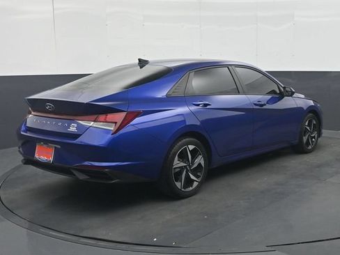 Used 2023 Hyundai Elantra SEL w/ Convenience Package FWD image 7