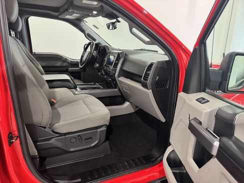 Used 2019 Ford F150 XLT w/ Equipment Group 302A Luxury AWD/4WD image 22
