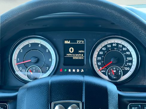 Used 2019 RAM 1500 Classic SLT AWD/4WD image 18