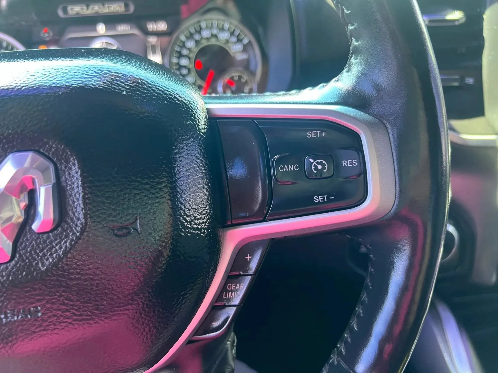 Used 2020 RAM 1500 Big Horn AWD/4WD image 19
