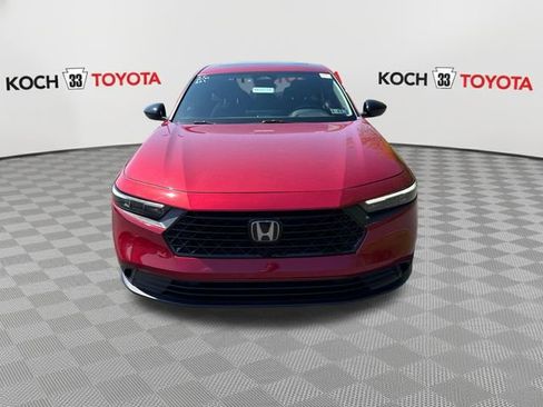 Used 2023 Honda Accord Sport image 2