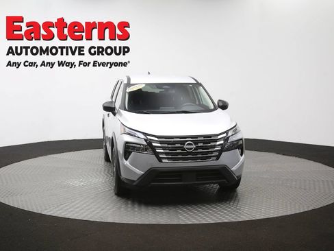 Used 2024 Nissan Rogue S FWD image 51