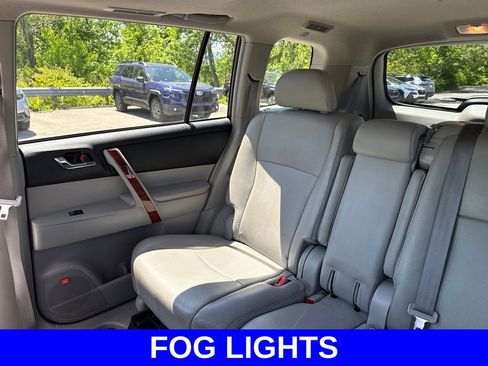 Used 2012 Toyota Highlander Limited w/ Tow Pkg AWD/4WD image 14