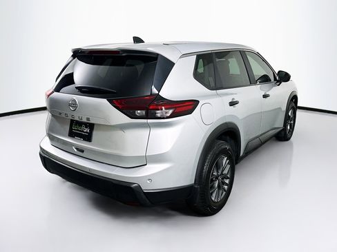 Used 2024 Nissan Rogue S image 9
