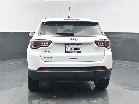 Used 2025 Jeep Compass Sport AWD/4WD image 12