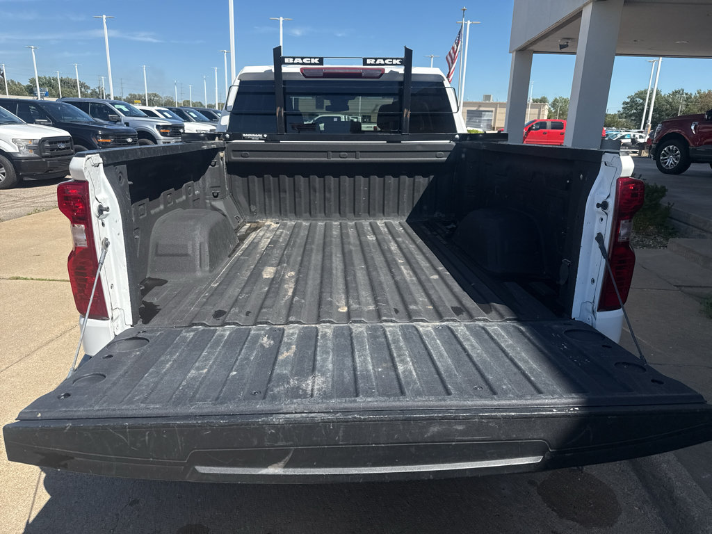 Used 2023 Chevrolet Silverado 1500 Custom AWD/4WD image 8