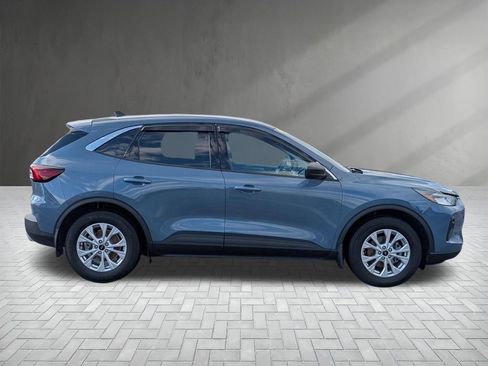 Used 2024 Ford Escape Active w/ Cold Weather Package image 9