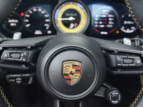 Certified 2021 Porsche 911 Turbo S AWD/4WD image 19