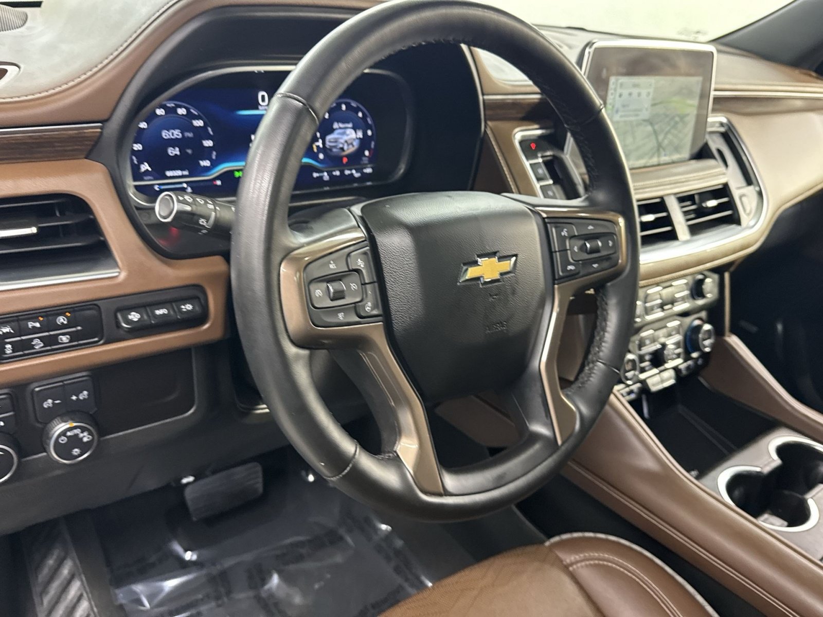 Used 2023 Chevrolet Tahoe High Country AWD/4WD image 13