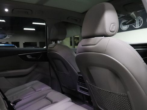 Used 2021 Audi Q7 3.0T Premium Plus w/ Premium Plus Package image 28
