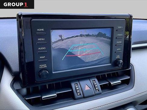 Certified 2019 Toyota RAV4 XLE Premium FWD image 29