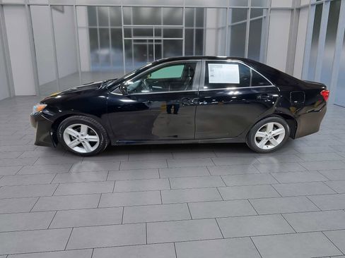 Used 2012 Toyota Camry SE image 5