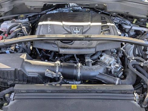 Used 2024 Maserati Grecale GT image 24