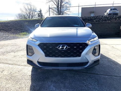 Used 2019 Hyundai Santa Fe SE image 3
