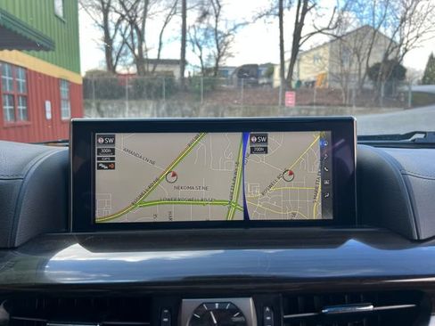Used 2019 Lexus LX 570 4WD image 25