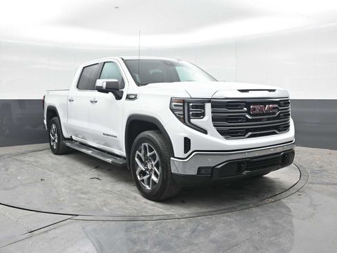 Used 2024 GMC Sierra 1500 SLT w/ SLT Premium Plus Package AWD/4WD image 7