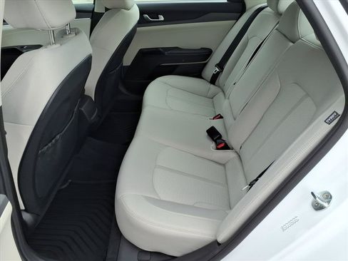 Used 2021 Kia K5 LXS FWD image 13