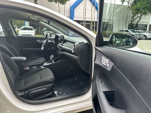 Used 2024 Kia Forte LXS image 29