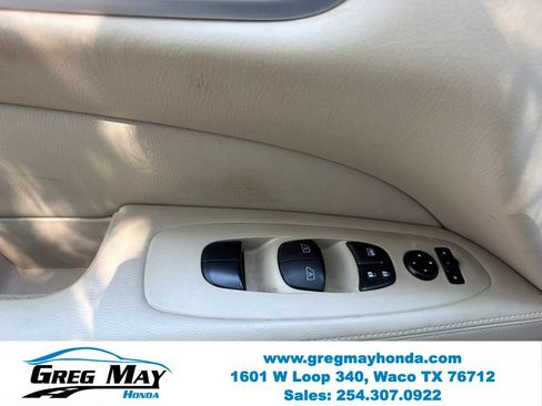Used 2015 Nissan Pathfinder SL FWD image 11
