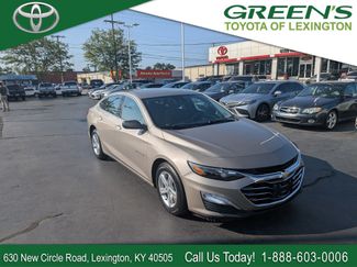 Used 2023 Chevrolet Malibu LS image 1