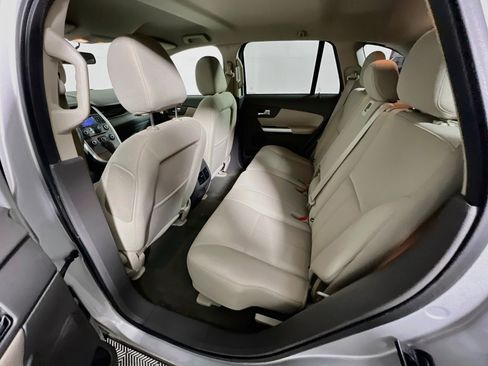 Used 2013 Ford Edge SE FWD image 28