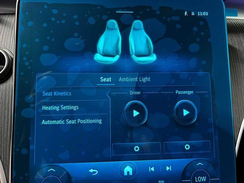 New 2025 Mercedes-Benz C 300 4MATIC Sedan image 26