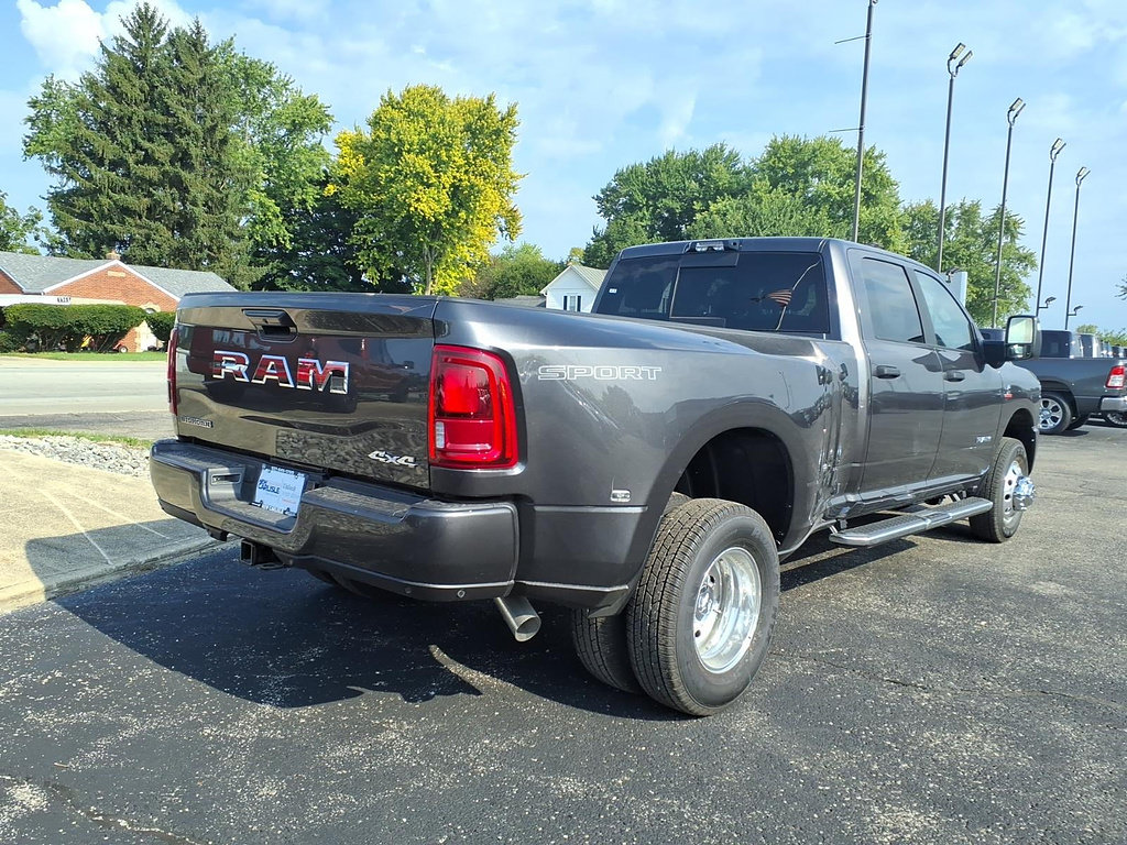 New 2027 RAM 3500 Big Horn AWD/4WD image 7