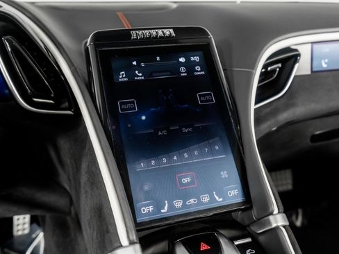 Used 2024 Ferrari Roma Convertible image 37