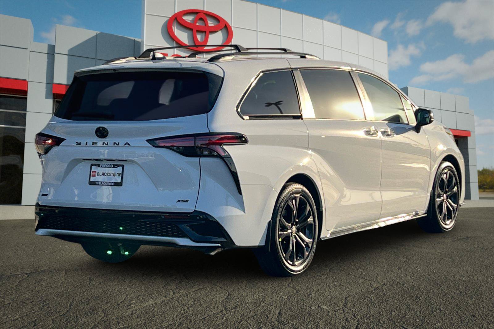 Certified 2026 Toyota Sienna XSE FWD image 3