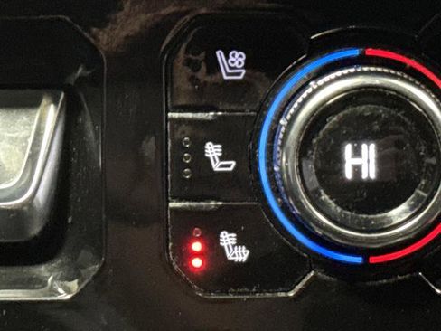 Used 2022 GMC Sierra 1500 AT4 image 8