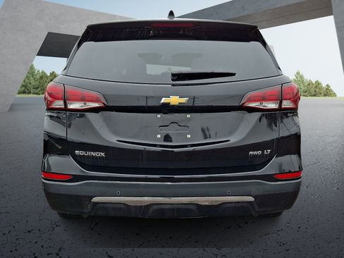 Used 2024 Chevrolet Equinox LT w/ LPO, Floor Liner Package AWD/4WD image 5