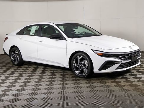 Used 2025 Hyundai Elantra Sport w/ Cargo Package FWD image 45